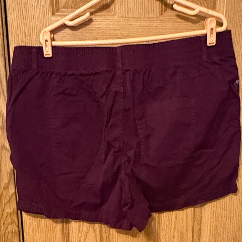 Sonoma Plum Cargo Shorts with Buttoned Patch Pockets - Picture 3 of 3